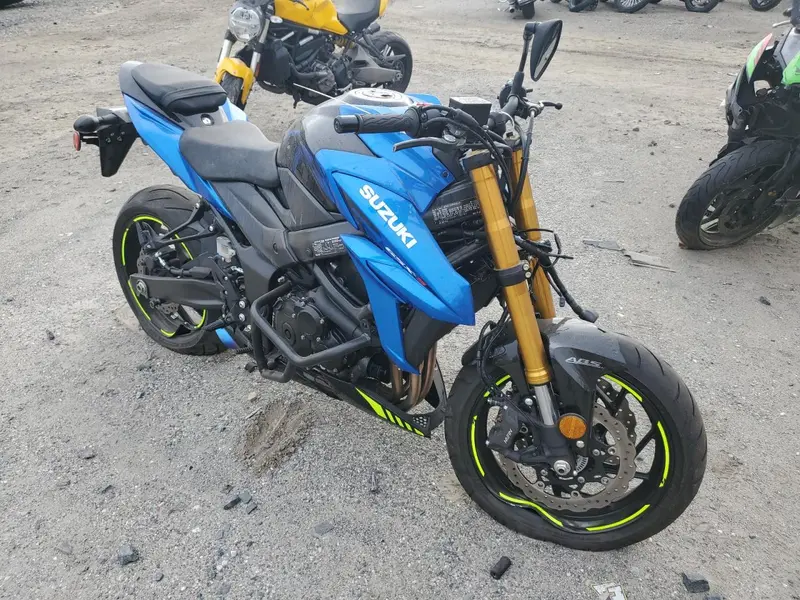 Suzuki GSX-S750 2022г.