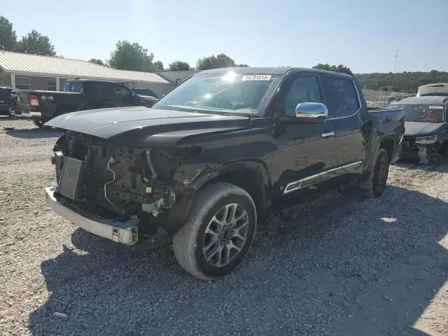 Toyota Tundra 2022г.