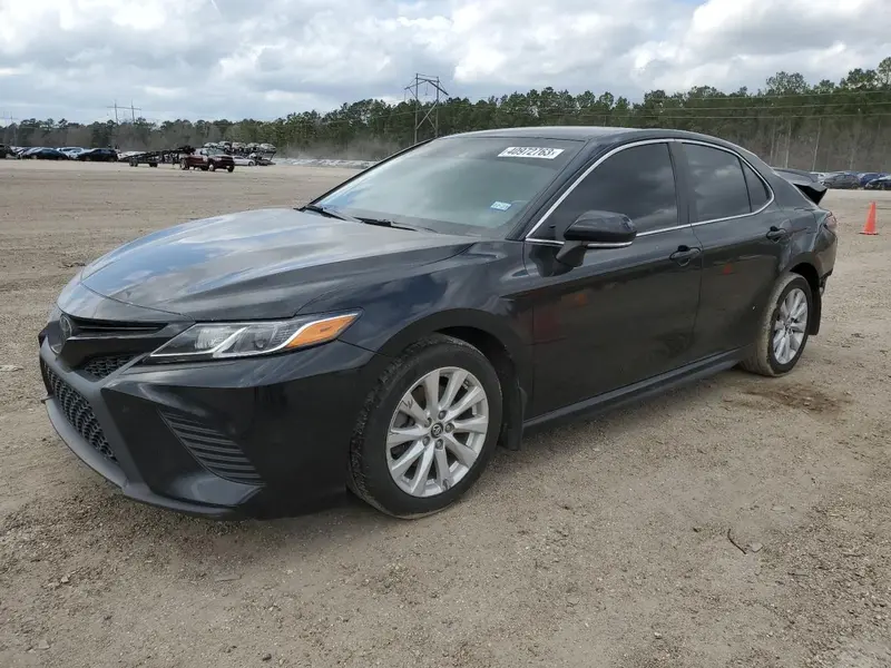Toyota Camry 2019г.