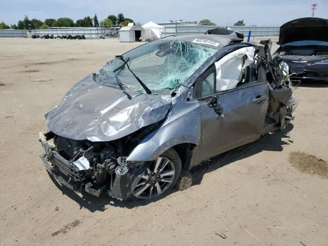 Nissan Versa 2021г.