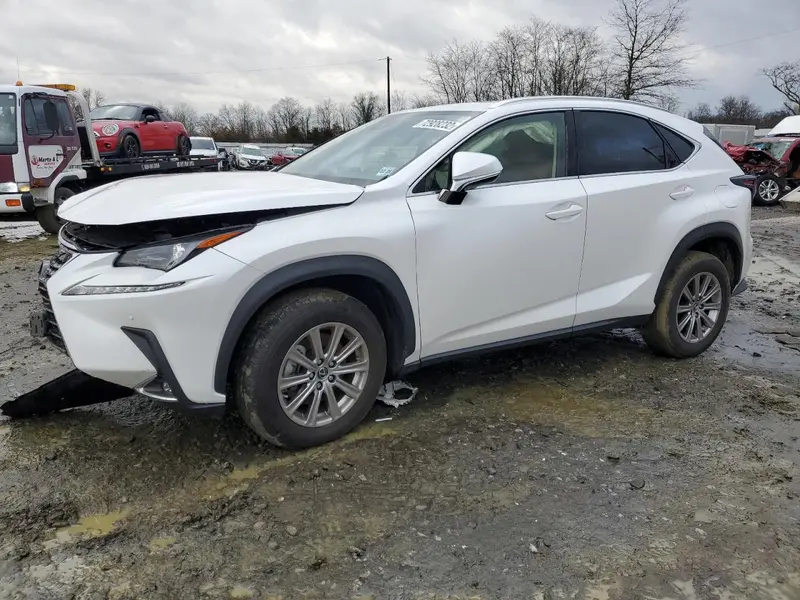 Lexus NX 300 2021г.
