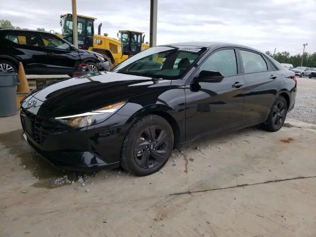 Hyundai Elantra 2023г.