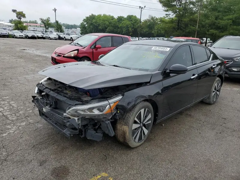 Nissan Altima 2019г.