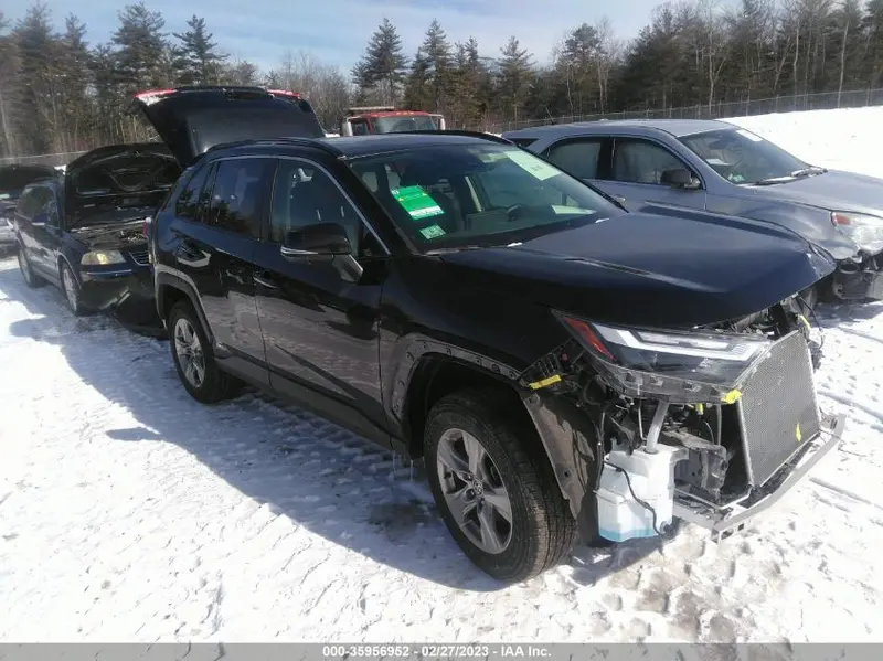 Toyota RAV4 Hybrid 2022г.