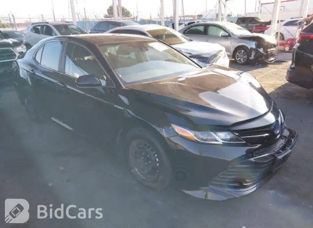 Toyota Camry 2020г.