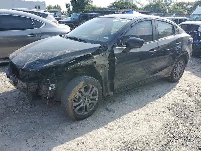 Toyota Yaris 2019г.