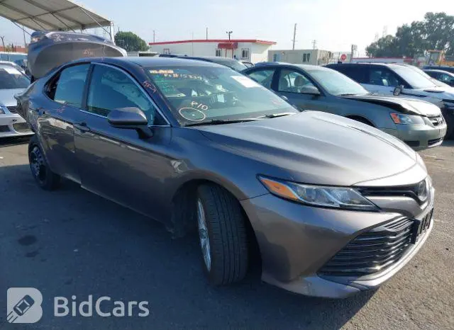 Toyota Camry 2020г.