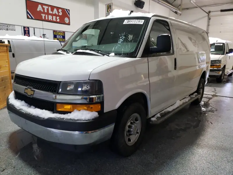 Chevrolet Express 2021г.