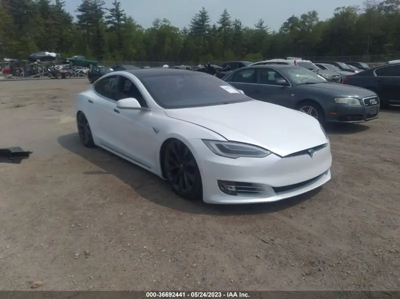 Tesla Model S 2019г.