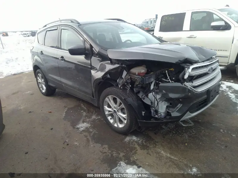 Ford Escape 2018г.