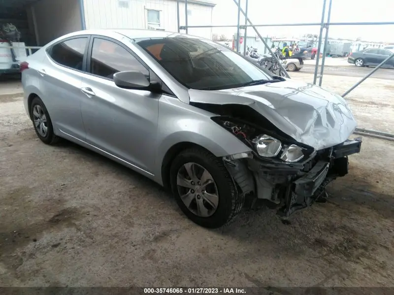 Hyundai Elantra 2016г.