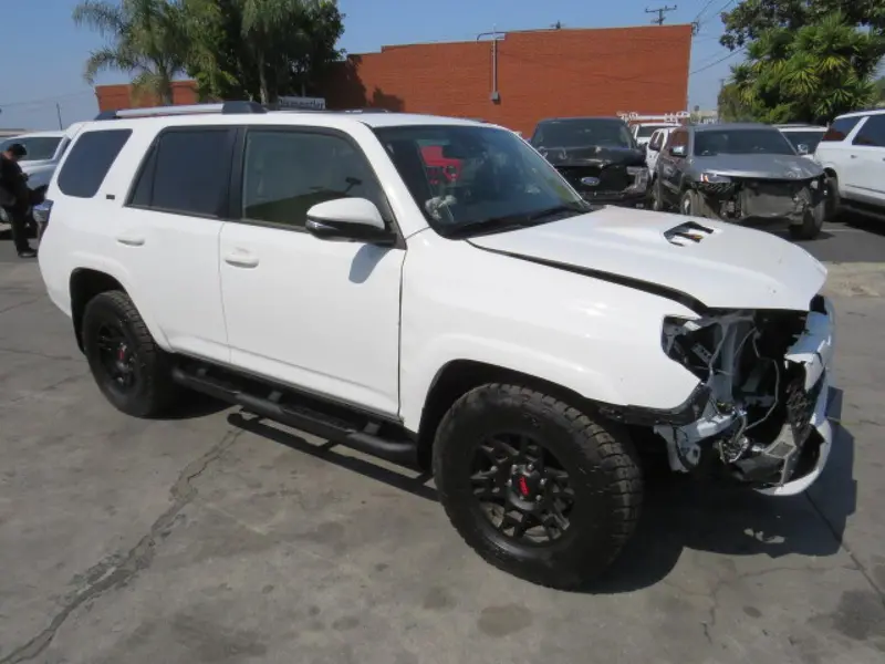 Toyota 4Runner 2023г.