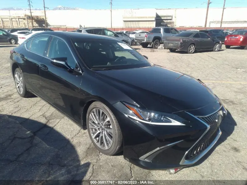 Lexus ES 350 2019г.