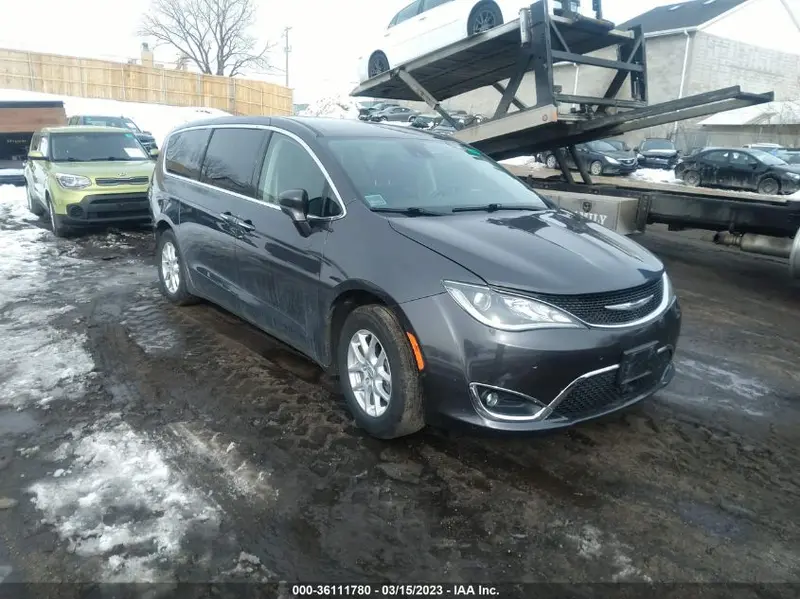 Chrysler Pacifica 2020г.