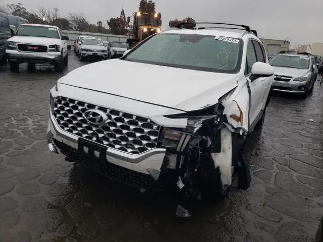 Hyundai Santa Fe 2022г.