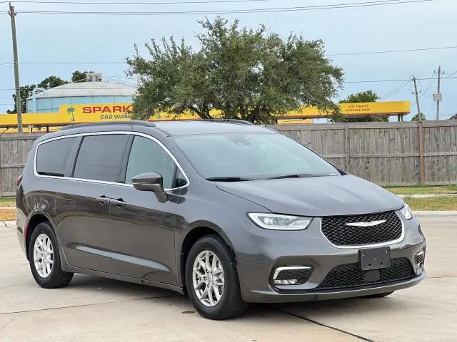 Chrysler Pacifica 2022г.