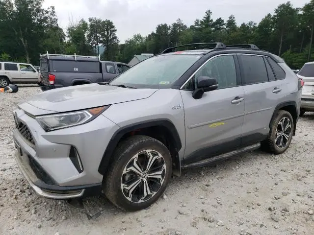 Toyota RAV4 2021г.