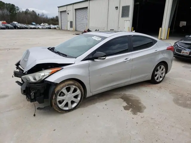 Hyundai Elantra 2013г.