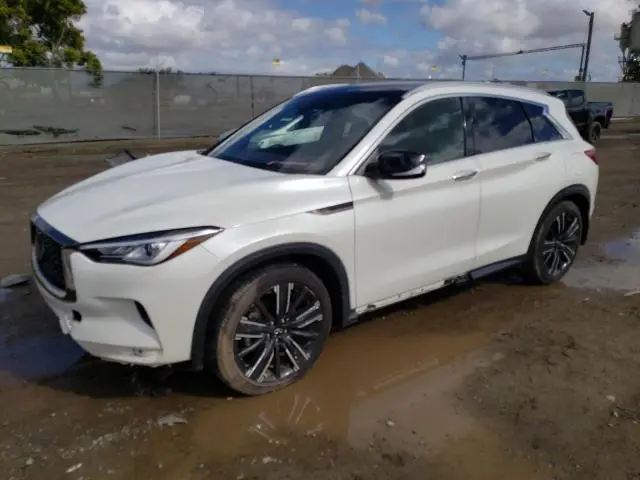 Infiniti QX50 2021г.