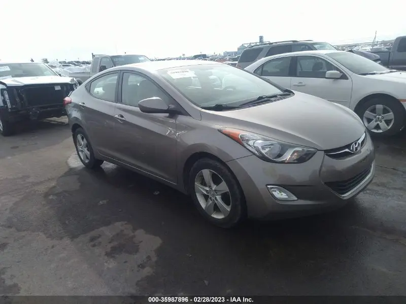 Hyundai Elantra 2012г.