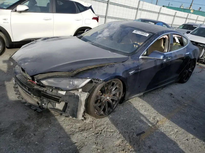 Tesla Model S 2013г.