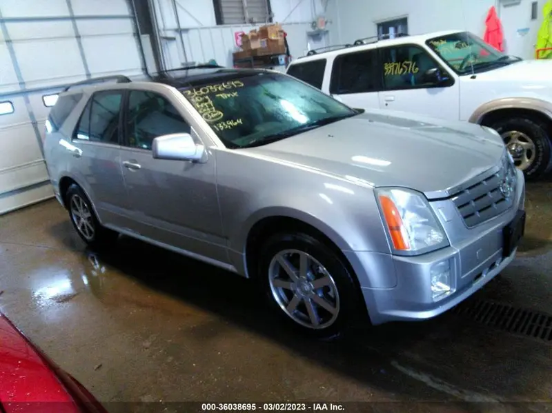 Cadillac SRX 2004г.