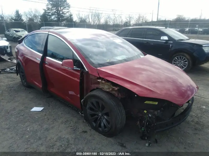 Tesla Model X 2019г.