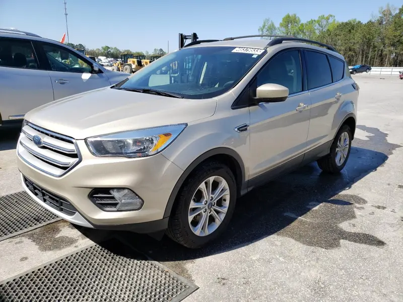 Ford Escape 2018г.