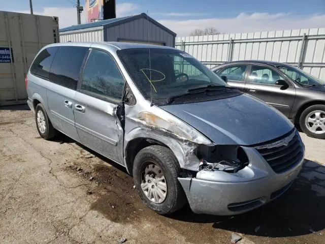 Chrysler Town & Country 2006г.