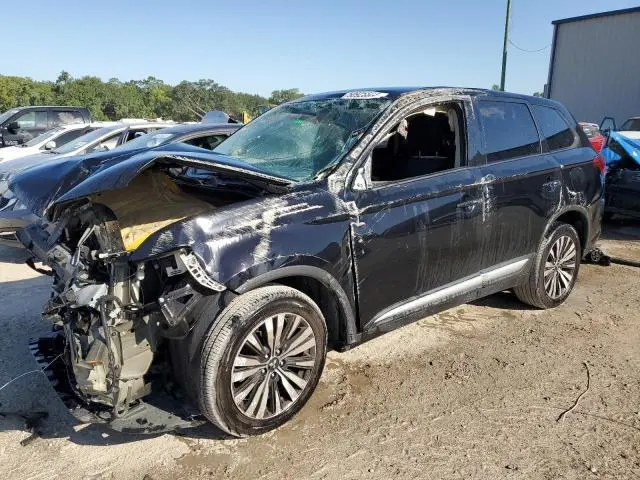 Mitsubishi Outlander 2020г.