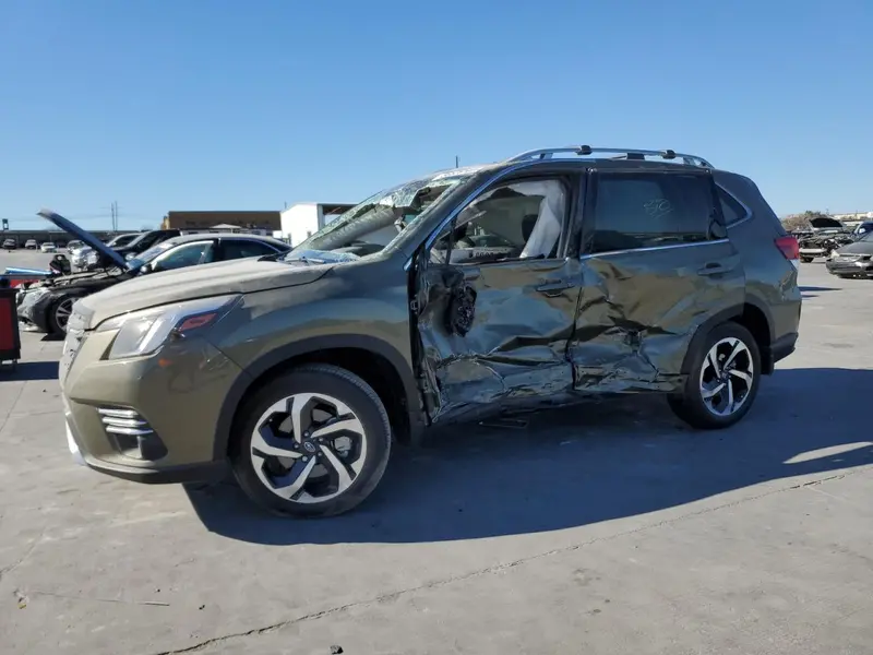 Subaru Forester 2022г.