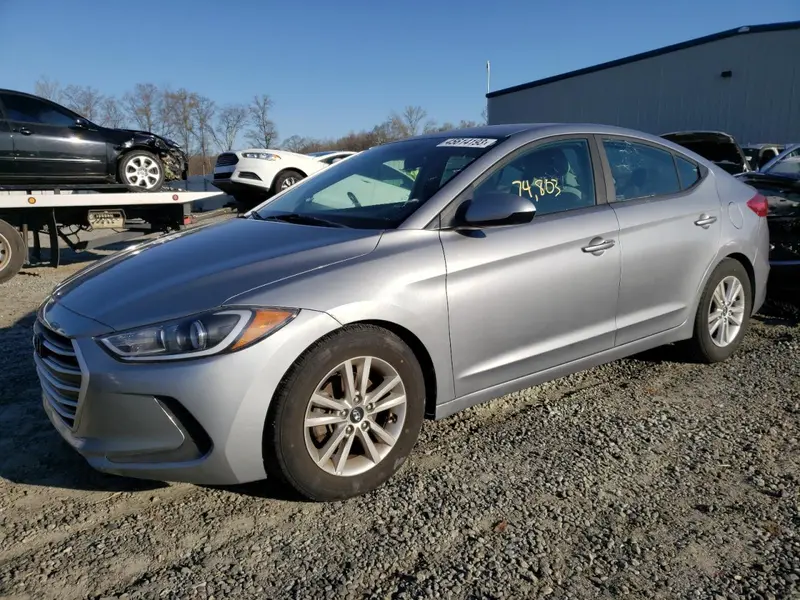 Hyundai Elantra 2017г.