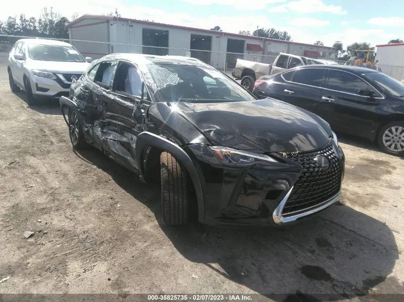 Lexus UX 200 2019г.