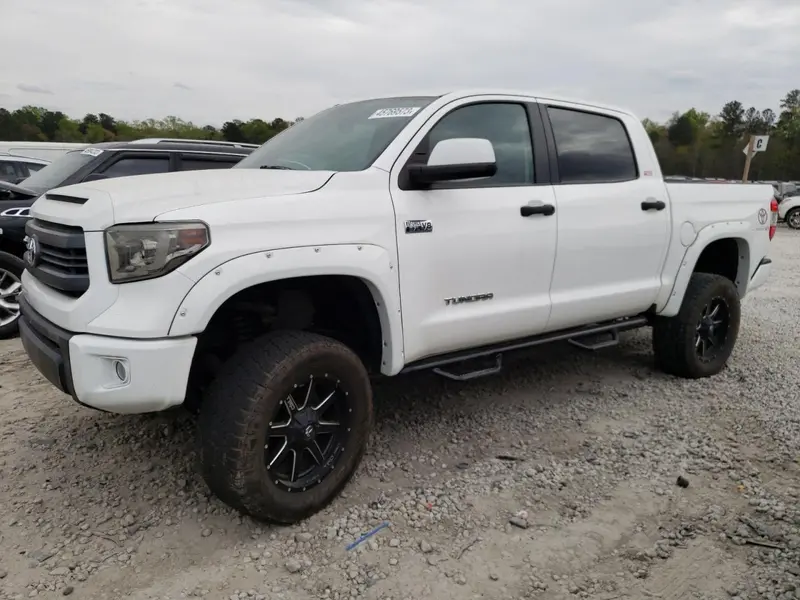 Toyota Tundra 2015г.