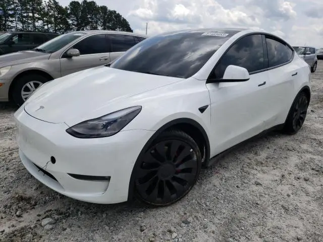 Tesla MODEL Y 2022г.
