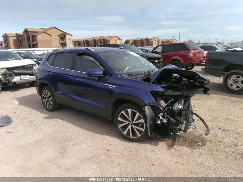 Volkswagen Taos 2023г.