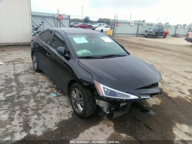 Hyundai Elantra 2020г.