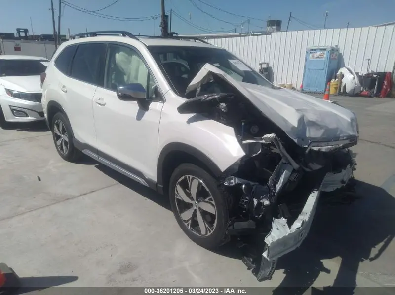 Subaru Forester 2021г.