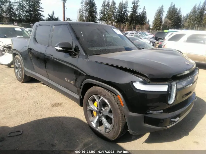 RIVIAN R1T 2022г.