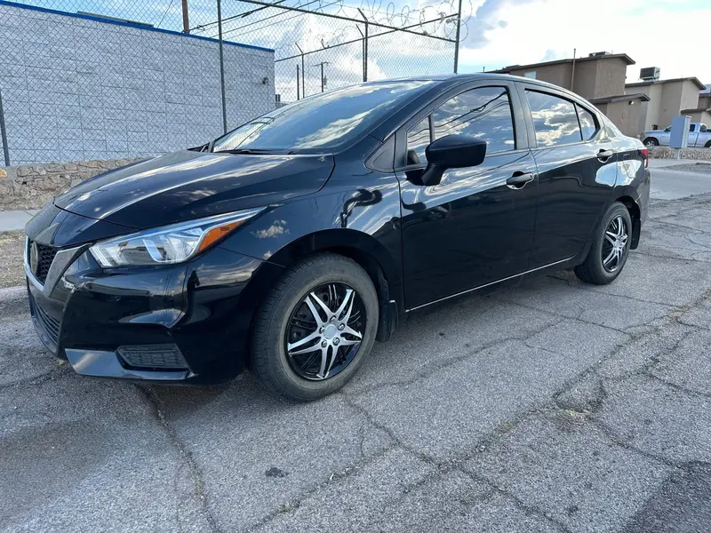 Nissan Versa 2020г.