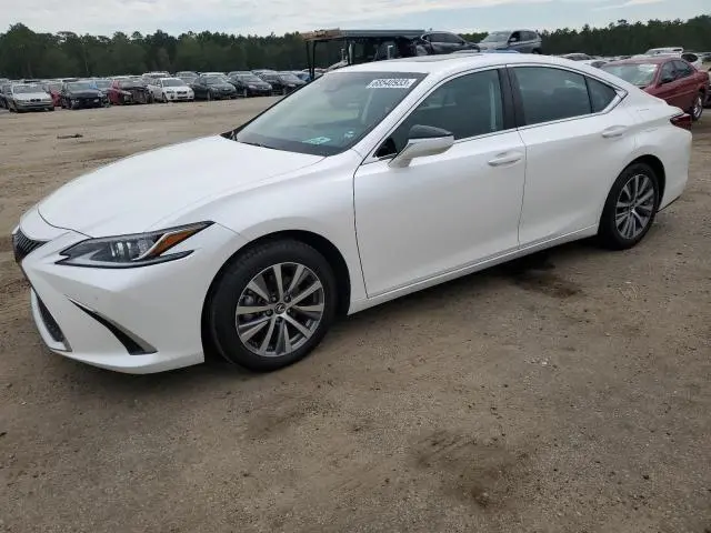 Lexus ES 2021г.