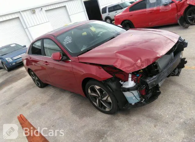 Hyundai Elantra 2023г.