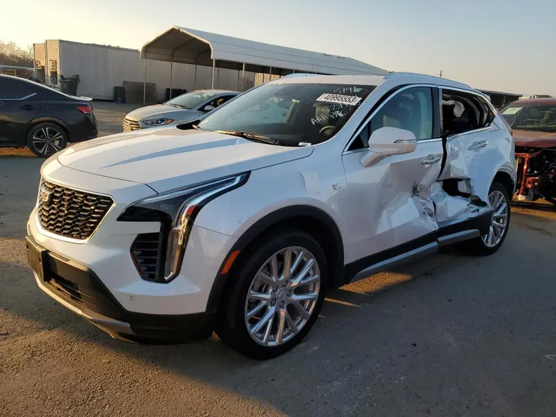 Cadillac XT4 2023г.