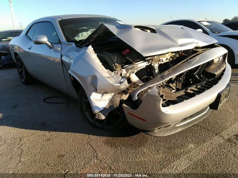 Dodge Challenger 2020г.