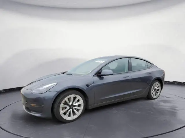 Tesla MODEL 3 2022г.