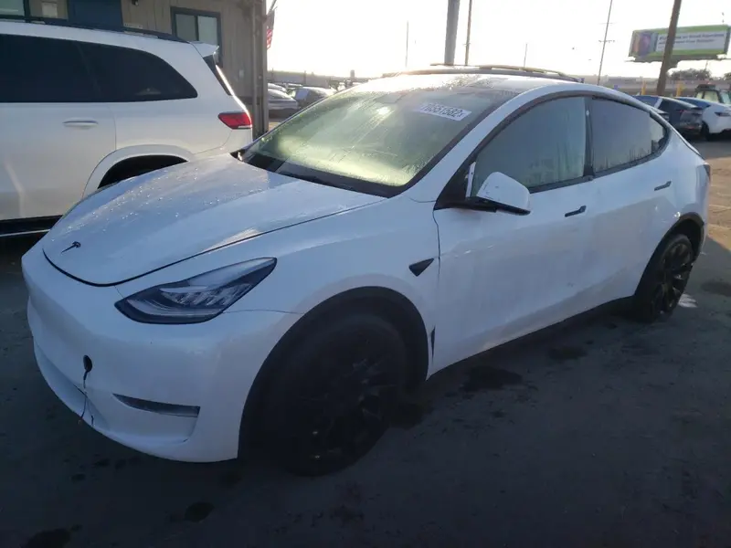 Tesla Model Y 2022г.