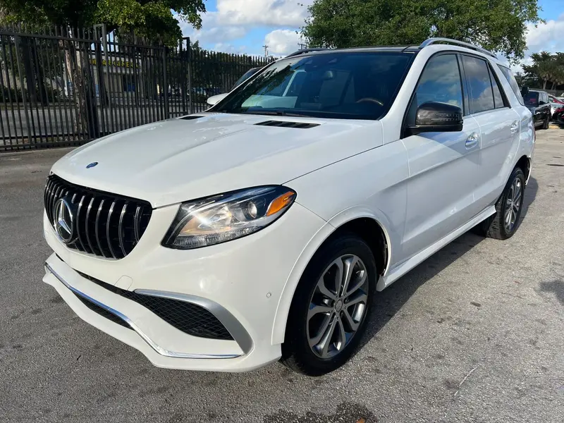 Mercedes-Benz GLE-Class 2016г.