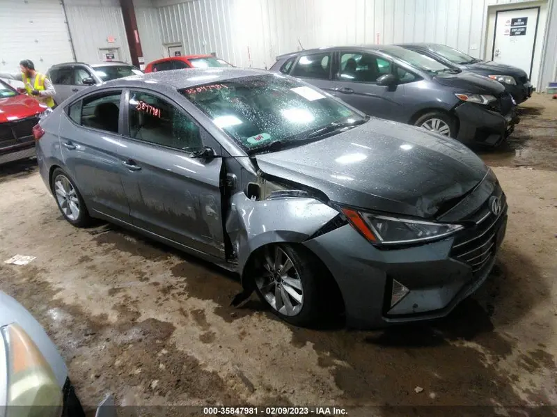 Hyundai Elantra 2019г.