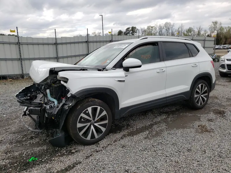 Volkswagen Taos 2022г.