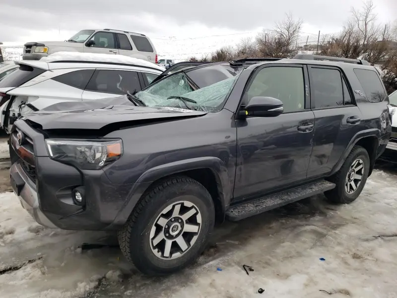 Toyota 4Runner 2022г.